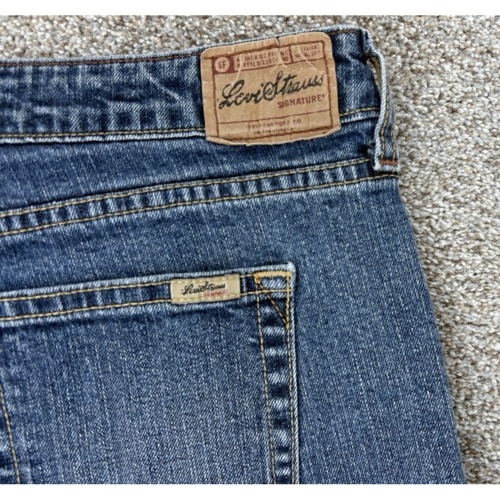 VTG Levis Signature Low Rise Bootcut Kick Crop Jeans Women's 16 Blue Stretch Y2K - Picture 3 of 10